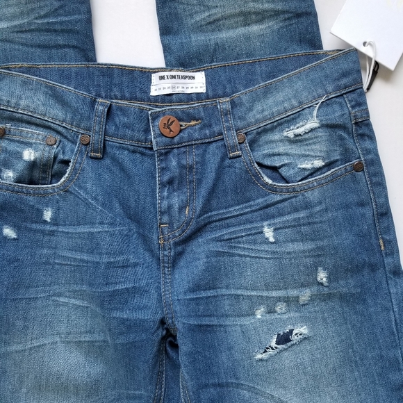 One Teaspoon Awesome Baggy Boyfriend Jeans - Picture 9 of 10